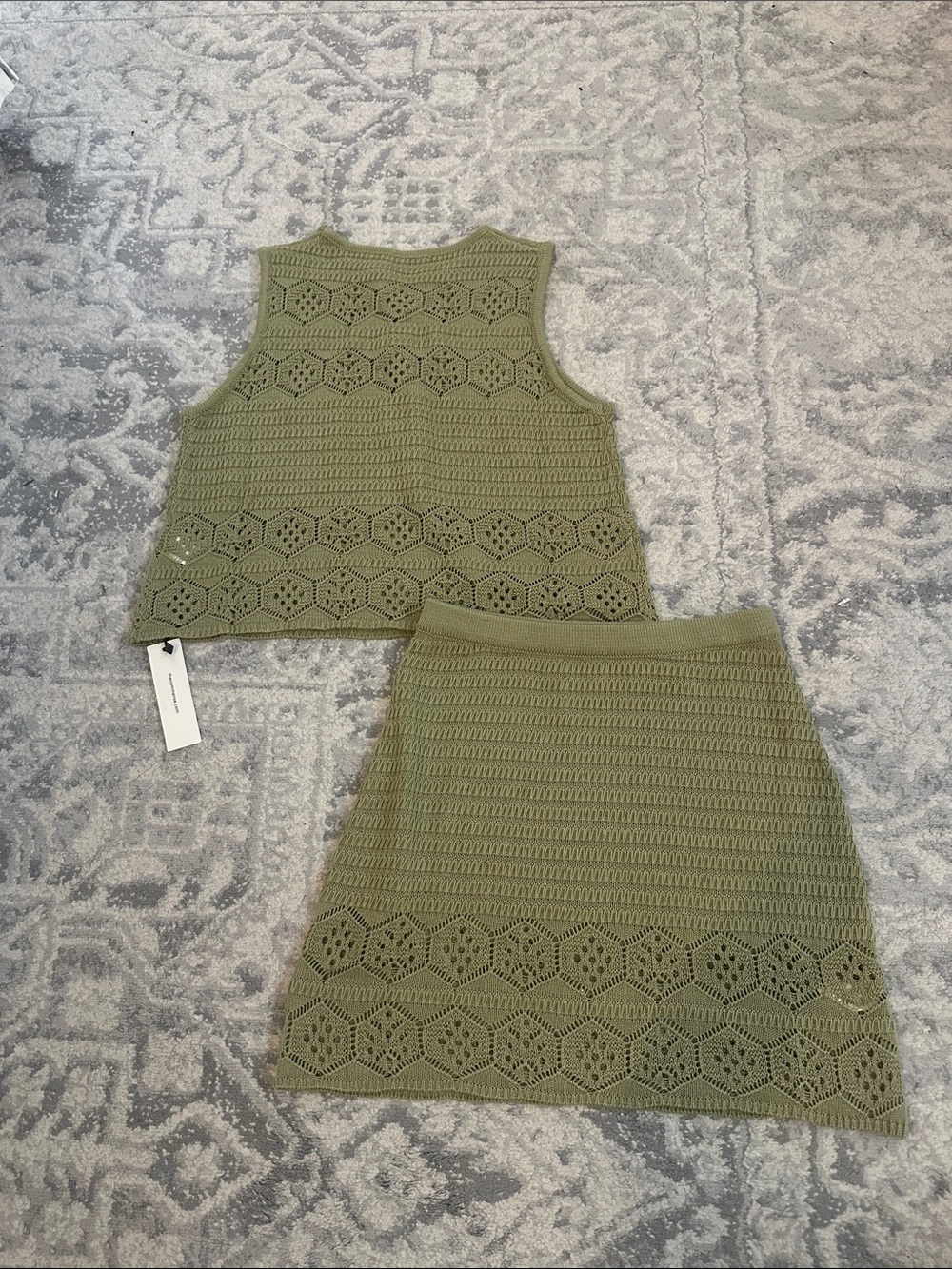 XS/s The commense Olive Crochet Knit Two-Piece Skirt Set